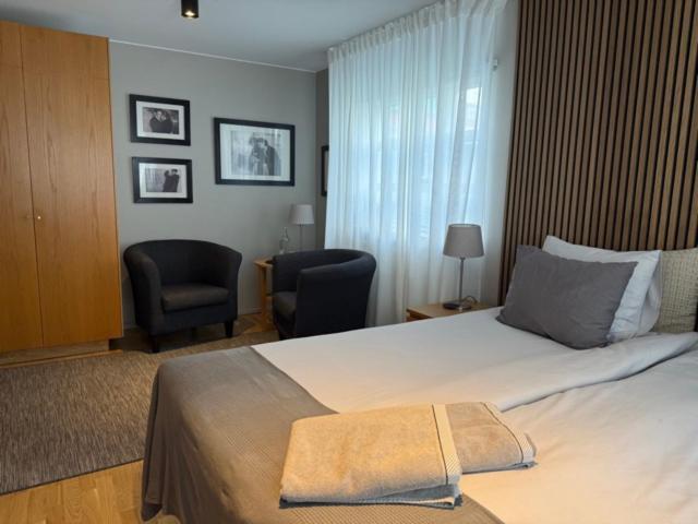 A. Bernhard Guest House Keflavík Dış mekan fotoğraf