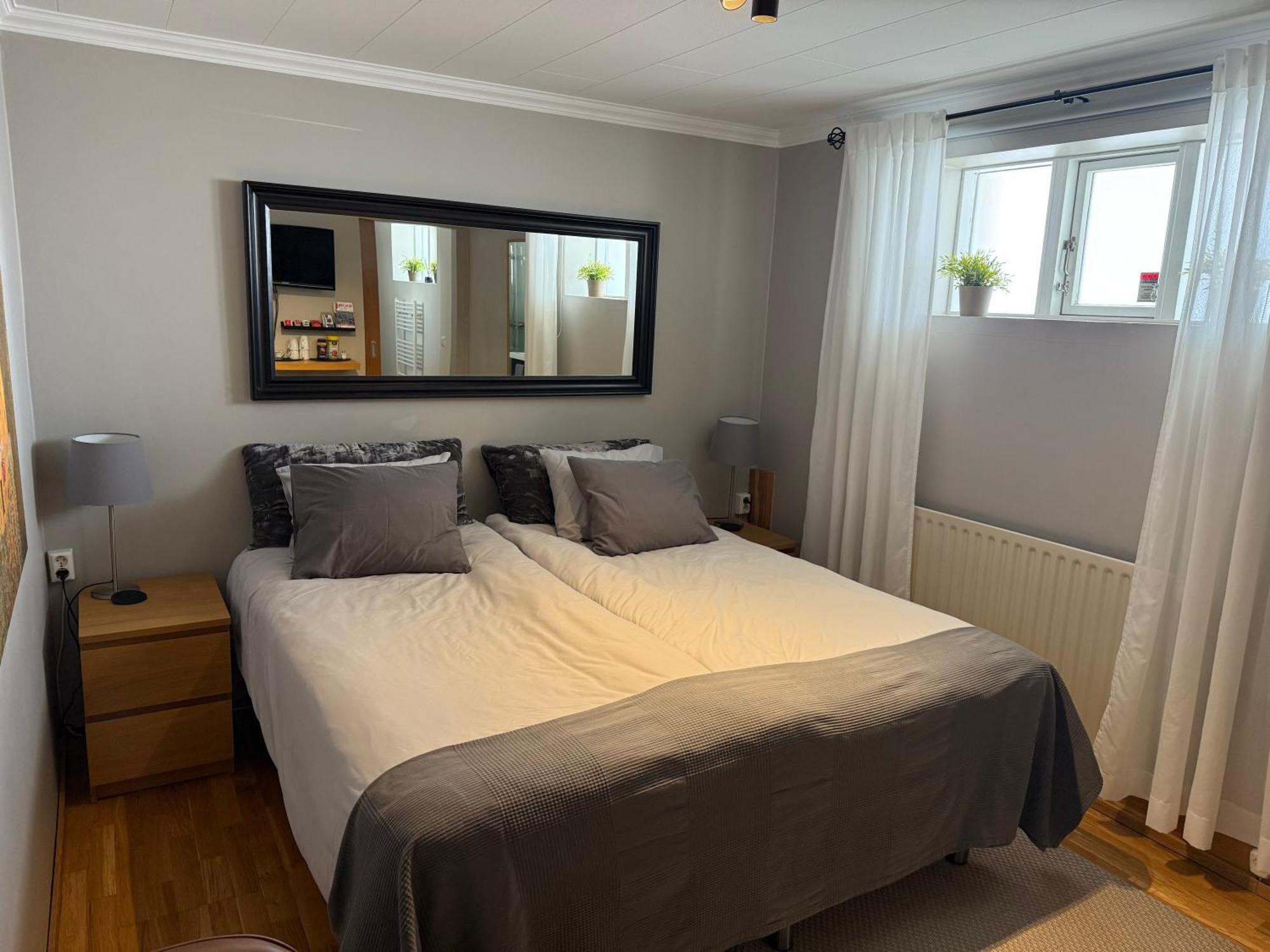 A. Bernhard Guest House Keflavík Dış mekan fotoğraf