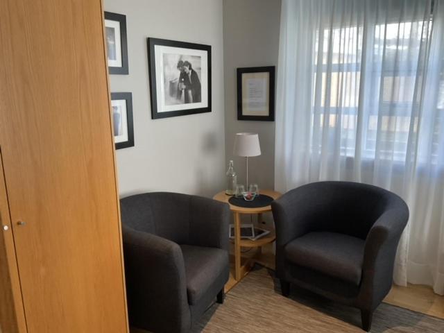 A. Bernhard Guest House Keflavík Dış mekan fotoğraf