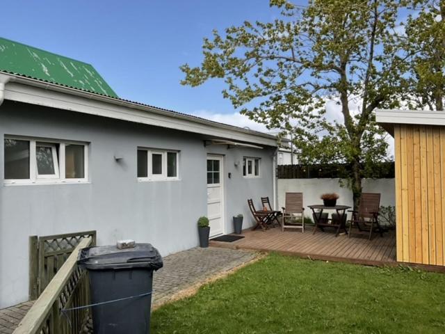 A. Bernhard Guest House Keflavík Dış mekan fotoğraf